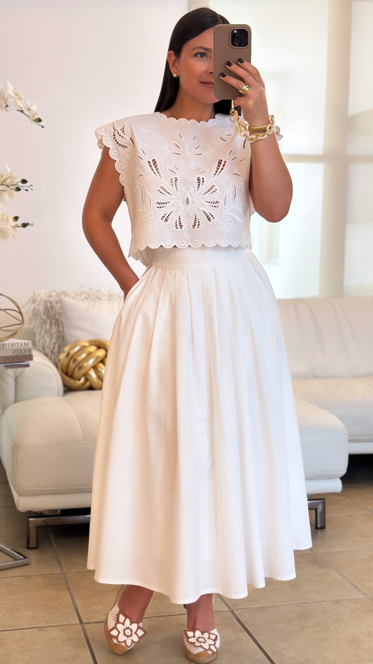 ISAURA WHITE SET