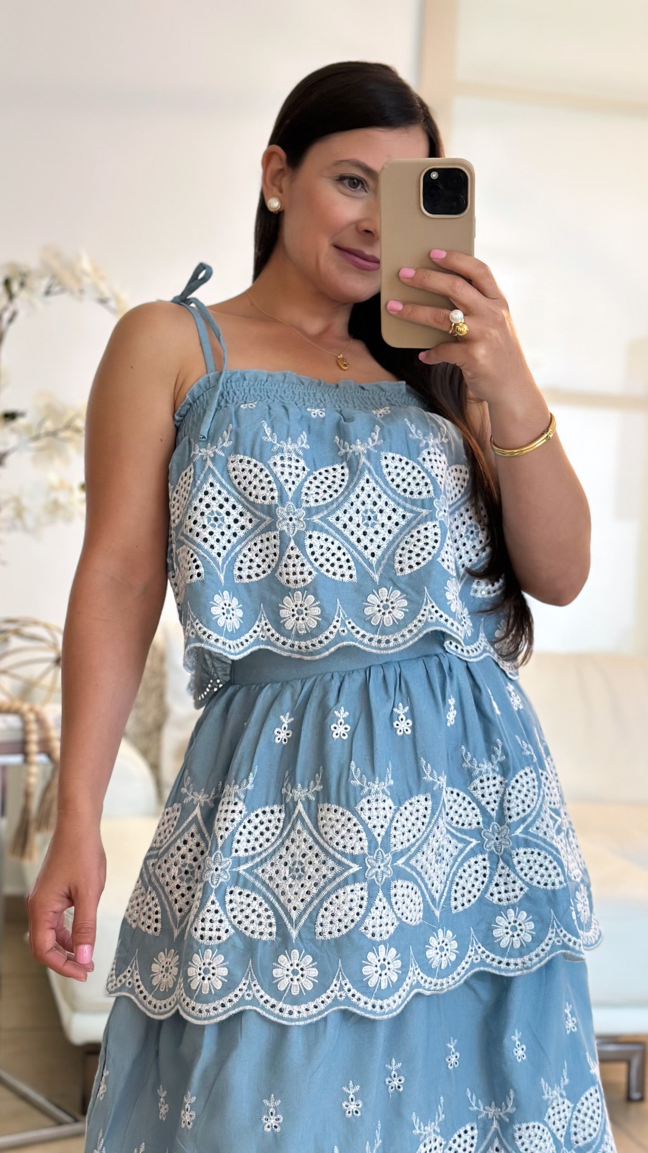 LEANDRA CHAMBRAY