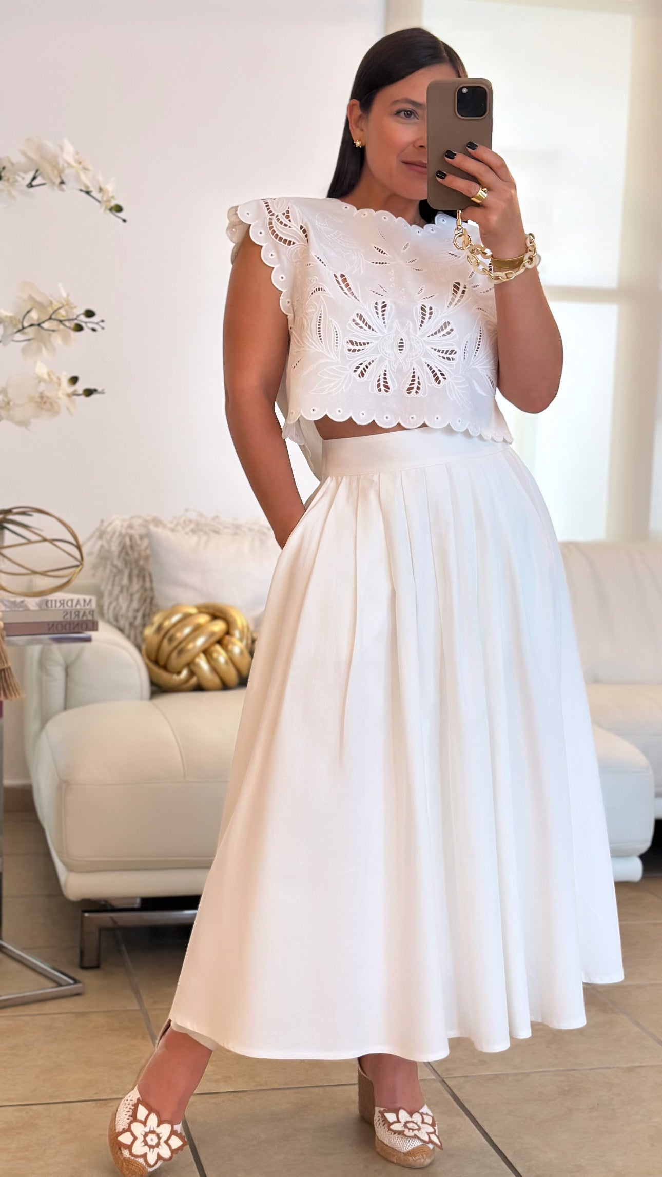 ISAURA WHITE SET
