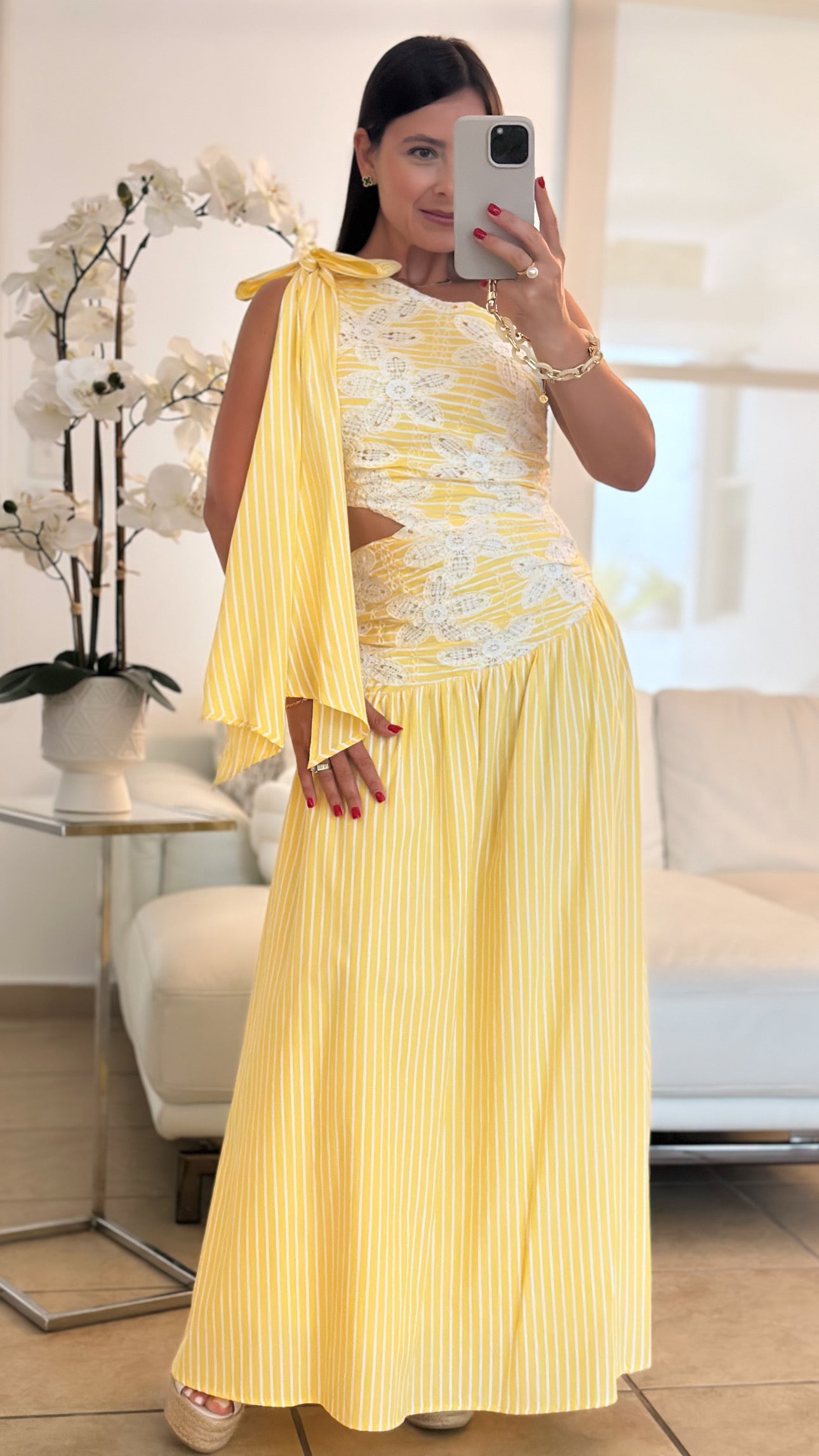 GOLDEN PETALS DRESS